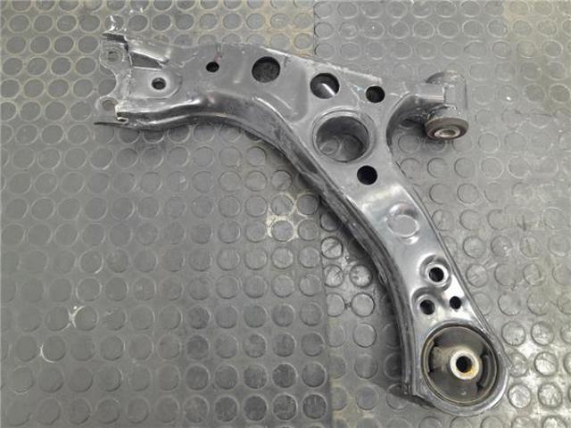 4806810130 TOYOTA Нижний рычаг купить в Ровно