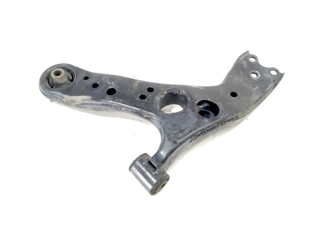 TOYOTA 4806847050 Нижний рычаг в наличии Житомир