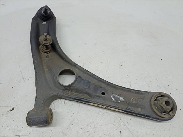 4806859035 TOYOTA Рычаг передней подвески нижний правый купить в Харьков