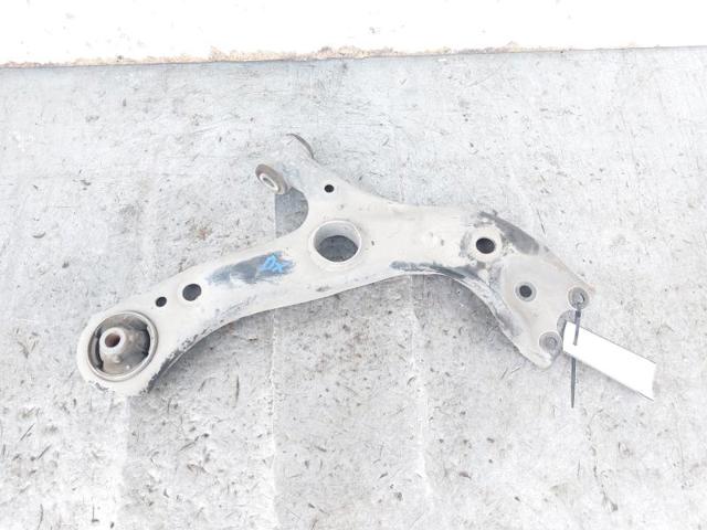 4806876010 TOYOTA Рычаг передней подвески нижний правый купить в Украина