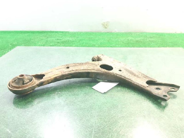 4806913010 TOYOTA Рычаг передней подвески нижний левый купить в Ирпень