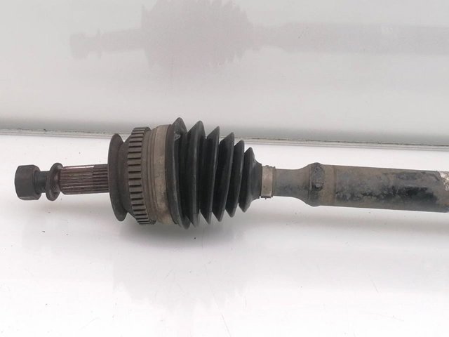 4808580 CHRYSLER Полуось (привод) передняя правая купить в Киев