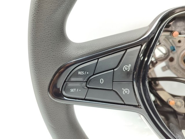 484004585R RENAULT Руль купить в Полтава