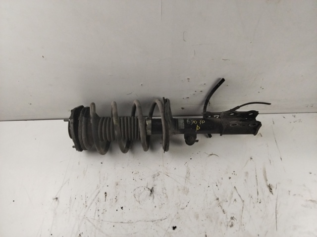4851002211 TOYOTA Амортизатор передний правый купить в Кривой Рог