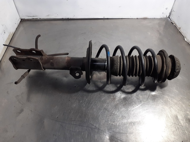 485100D170 TOYOTA Амортизатор передний правый купить в Хмельницкий