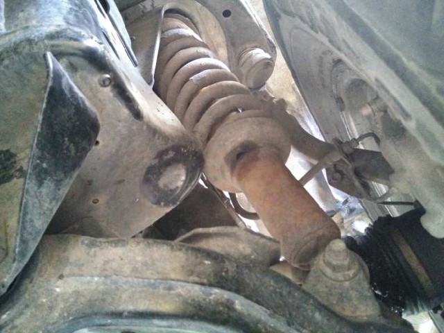 Amortecedor dianteiro 4851069086 TOYOTA