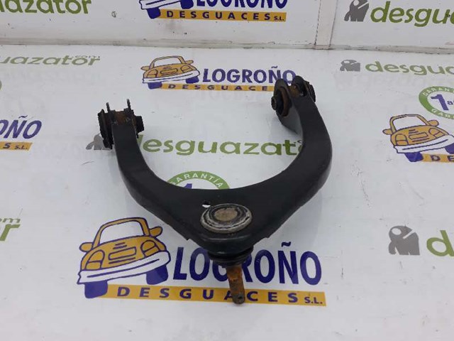 Braço oscilante superior direito de suspensão dianteira 4861059065 Toyota