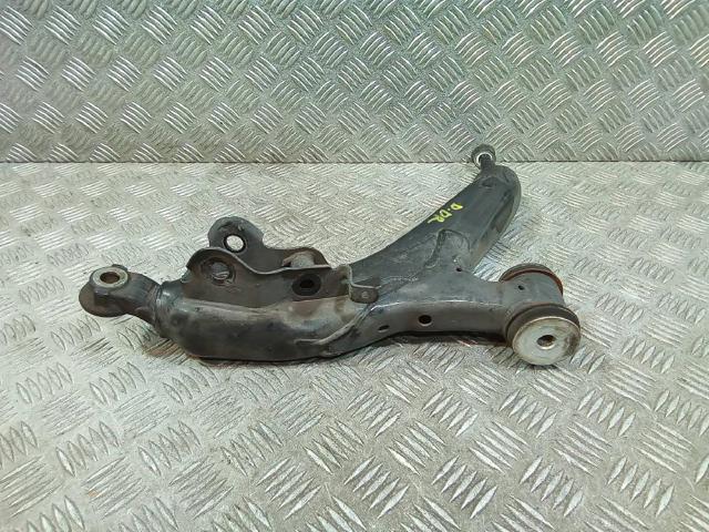 Braço oscilante inferior direito de suspensão dianteira 4862030290 Toyota