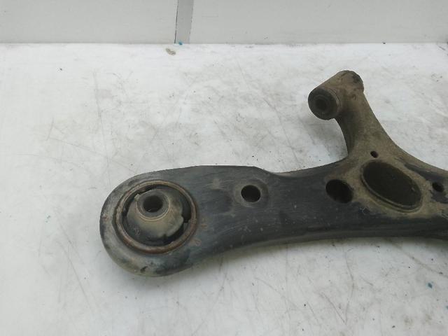 Bloco silencioso dianteiro do braço oscilante inferior 4865442040 TOYOTA