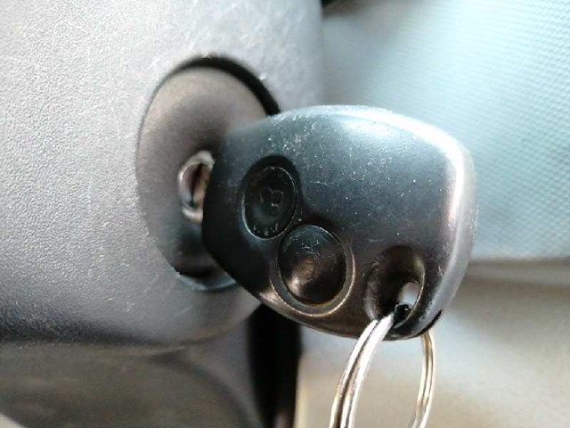 Interruptor de ignição para Dacia Sandero II TCE 90 H4B B4 487006886R