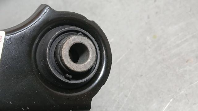 48770F4010 TOYOTA Рычаг задней подвески верхний правый купить в Полтава