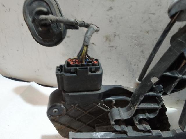 FORD 4892362 Замок двери передней левой в наличии Каменское