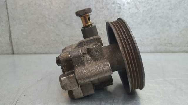 Bomba da Direção hidrâulica assistida Nissan Terrano 1 WD21