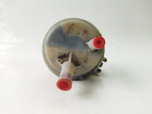 Tanque de bomba da Direção hidrâulica assistida Nissan Navara D40