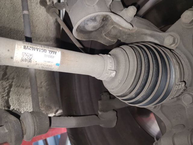 49500A6600 HYUNDAI Левая полуось купить в Ужгород