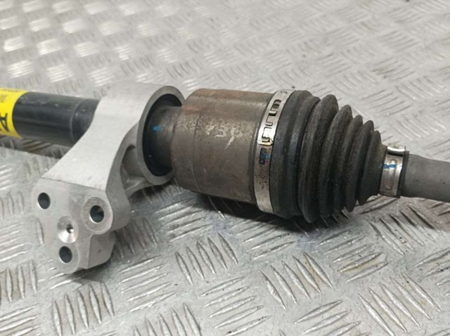49501G2000 HYUNDAI Правая полуось купить в Винница