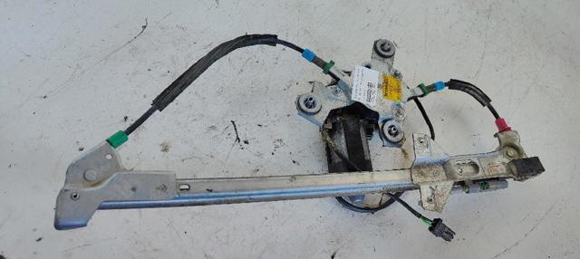 VAG 4A0837461A Стеклоподъемник передней левой двери в наличии Каменское