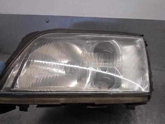 VAG 4A0941029N Левая фара в наличии Житомир