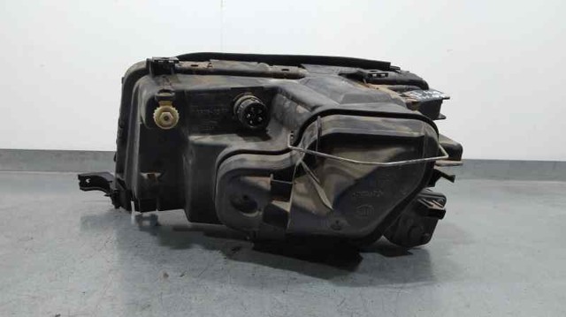 VAG 4A0941030N Фара правая в наличии Винница