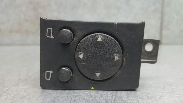 VAG 4A0959565 Регулятор зеркал в наличии Украина