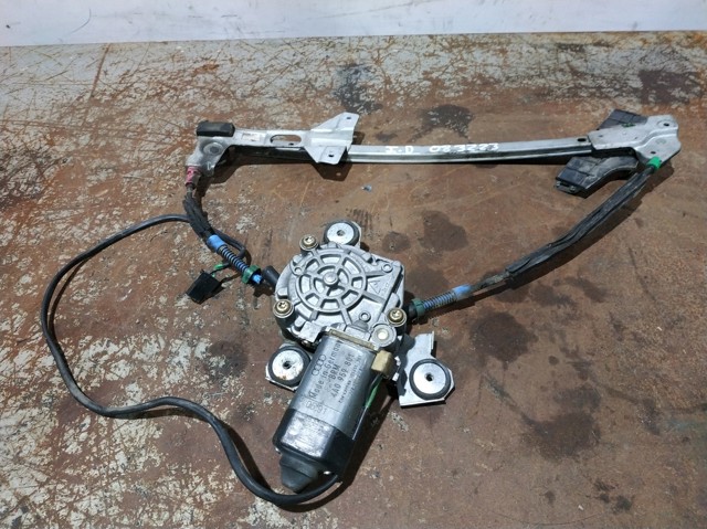 Motor de acionamento de vidro da porta dianteira esquerda 4A0959801 VAG/Audi