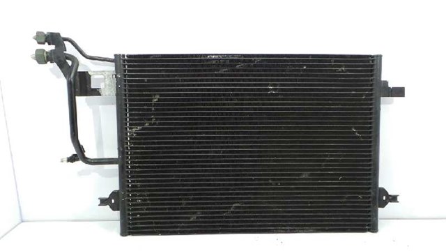 Condensador de ar condicionado / radiador para Audi A6 Avant 2.4 Quattro AGA 121KW 4B0260401F