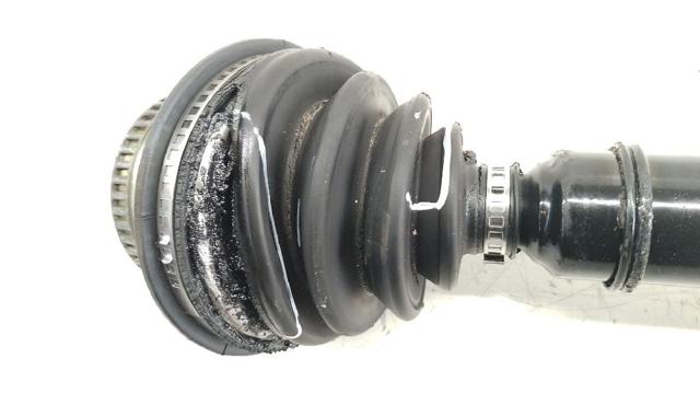 VAG 4B0407272C Правая полуось в наличии Чернигов