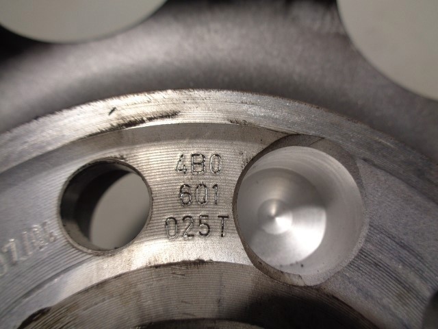 VAG 4B0601025T Диски колесные в наличии Чернигов