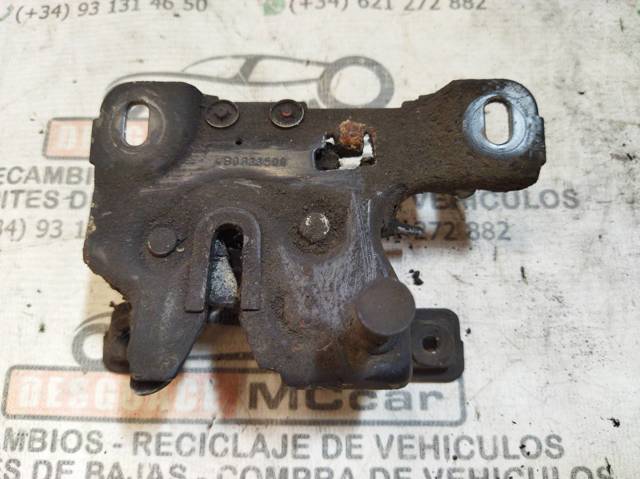 Fecho da capota 4B0823509 VAG/Audi