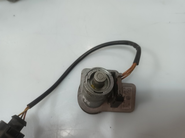 4B0905851P VAG Замок зажигания купить в Ужгород