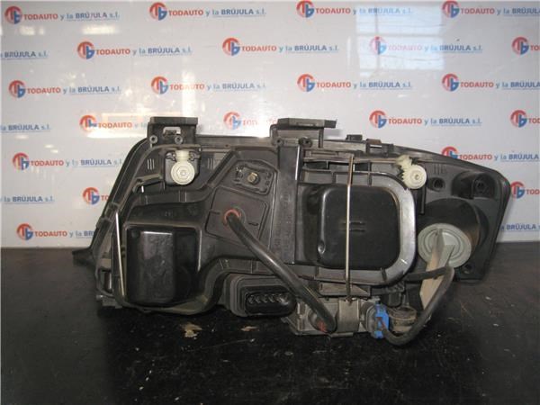 4B0941030N Правая фара купить Украина