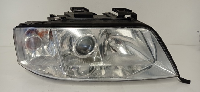 4B0941030N VAG Фара правая купить в Чернигов