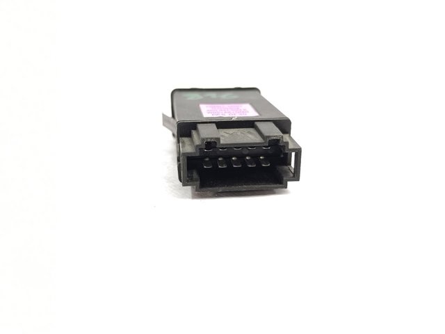 4B0941509K VAG Кнопка аварийки купить в Черновцы