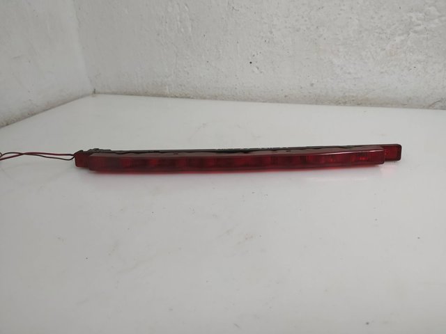 Sinal de parada traseiro adicional Audi A6 4B2, 4B4