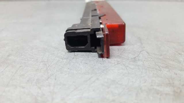 Sinal de parada traseiro adicional Audi A6 4B2, 4B4