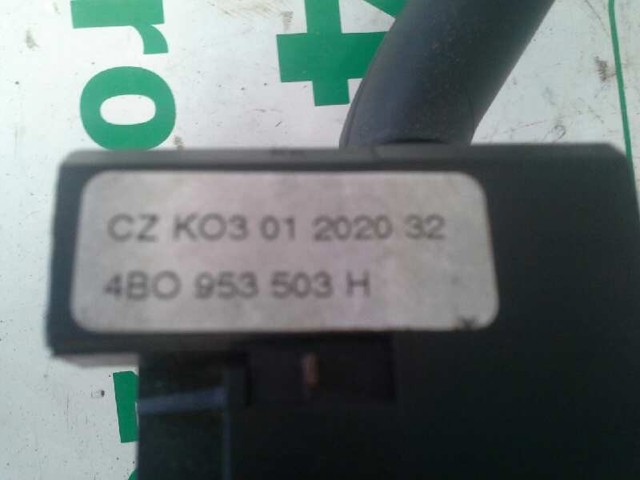 4B0953503 VAG Правый подрулевой переключатель купить в Житомир