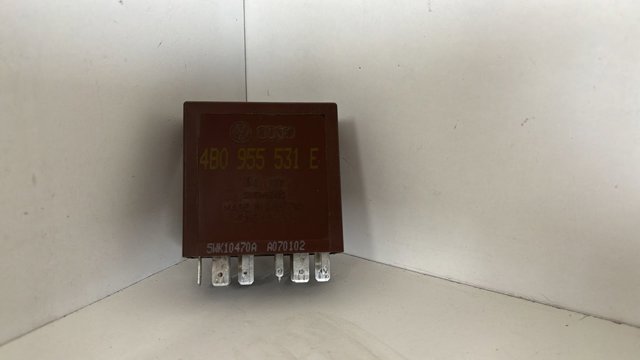 4B0955531E VAG Реле управления стеклоочистителем купить в Полтава