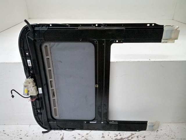 VAG 4B0959591A Мотор привода люка в наличии Киев