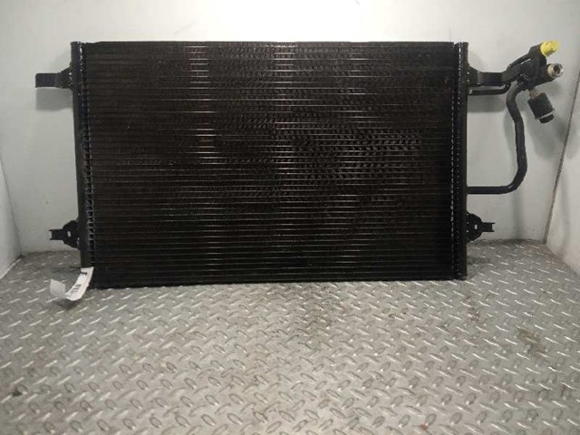 Condensador de ar condicionado / radiador para Audi A8 (4D2,4D2) (1998-2002) 3.3 TDI Quattro AKF 4D0260401A
