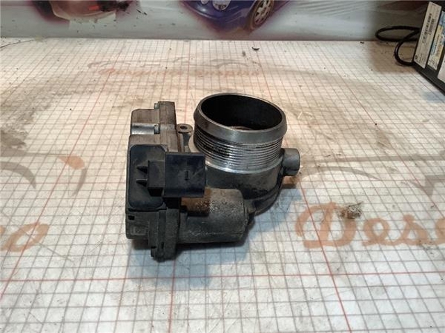 Válvula de borboleta montada 4E0145950C VAG