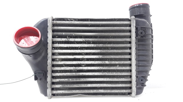 Resfriador de ar de admissão para Audi A6 4F0145805AA