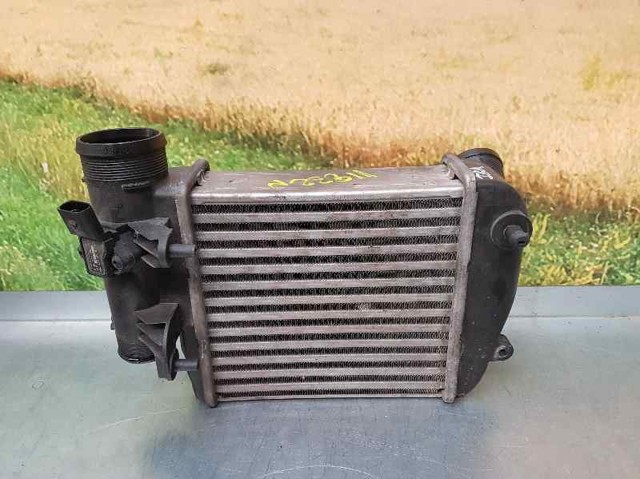 4F0145805AF VAG Радиатор интеркуллера купить в Харьков