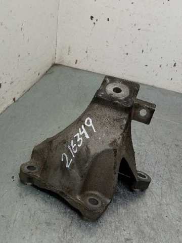VAG 4F0199308N Кронштейн подушки (опоры) двигателя правой в наличии Украина
