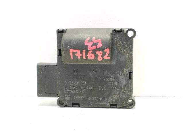 Acionamento de comporta de forno 4F0820511A VAG