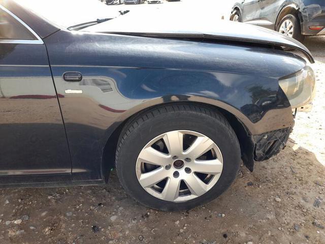 Pára-lama dianteiro direito 4F0821104A VAG