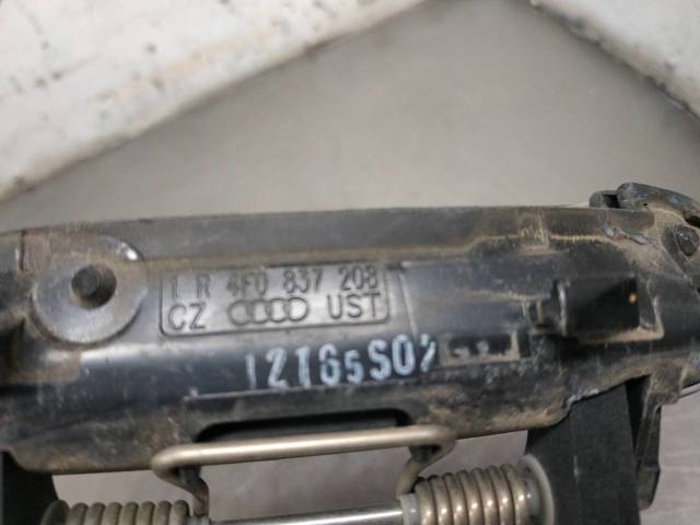 4F0837208 VAG Ручка двери передней наружная правая купить в Ужгород