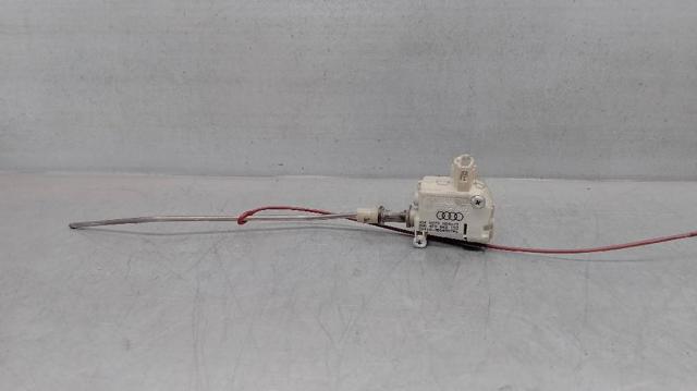 4F0862153 Мотор-привод открытия лючка бака купить Чернигов