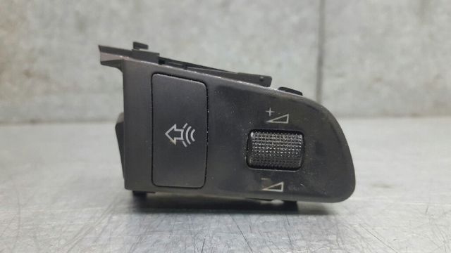 VAG 4F0951527D в наличии Львов