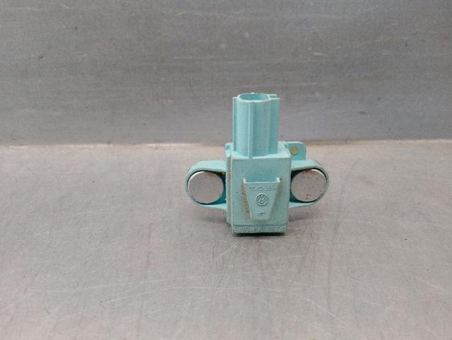 4F0955557A VAG Датчик удара купить в Кривой Рог