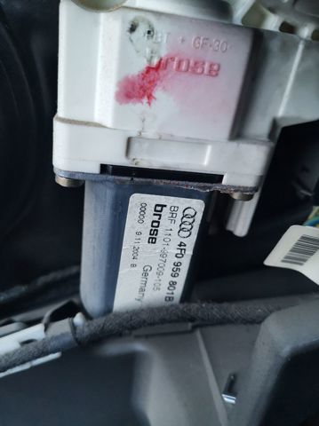 VAG 4F0959801B Мотор стеклоподъемника двери передней левой в наличии Винница